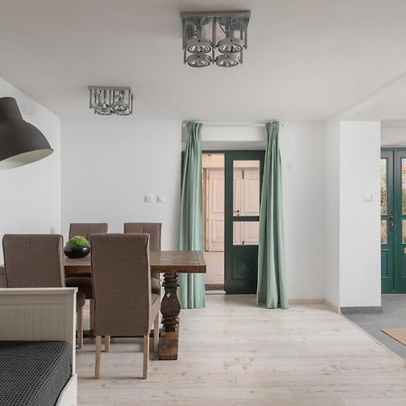 Apartment Coastal Villa ماكارسكا المظهر الخارجي الصورة