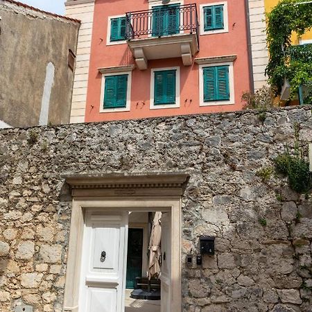 Apartment Coastal Villa ماكارسكا المظهر الخارجي الصورة